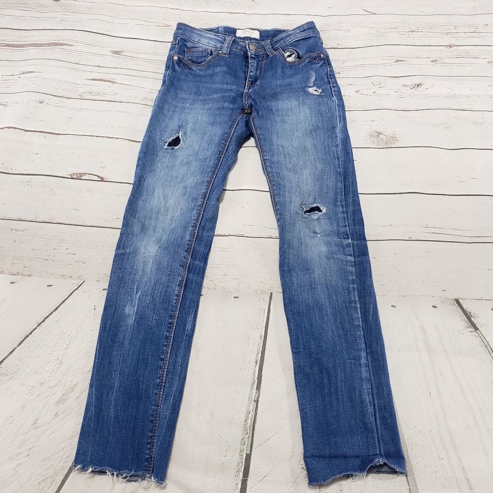 Stradivarius Jeans Size 2 Skinny Destroyed Denim